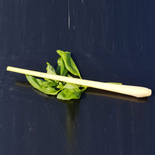Load image into Gallery viewer, Lemongrass sold by pieces
